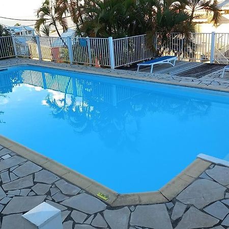 Appartement Avec Piscine Proche De La Mer Les Trois-Ilets Exterior photo
